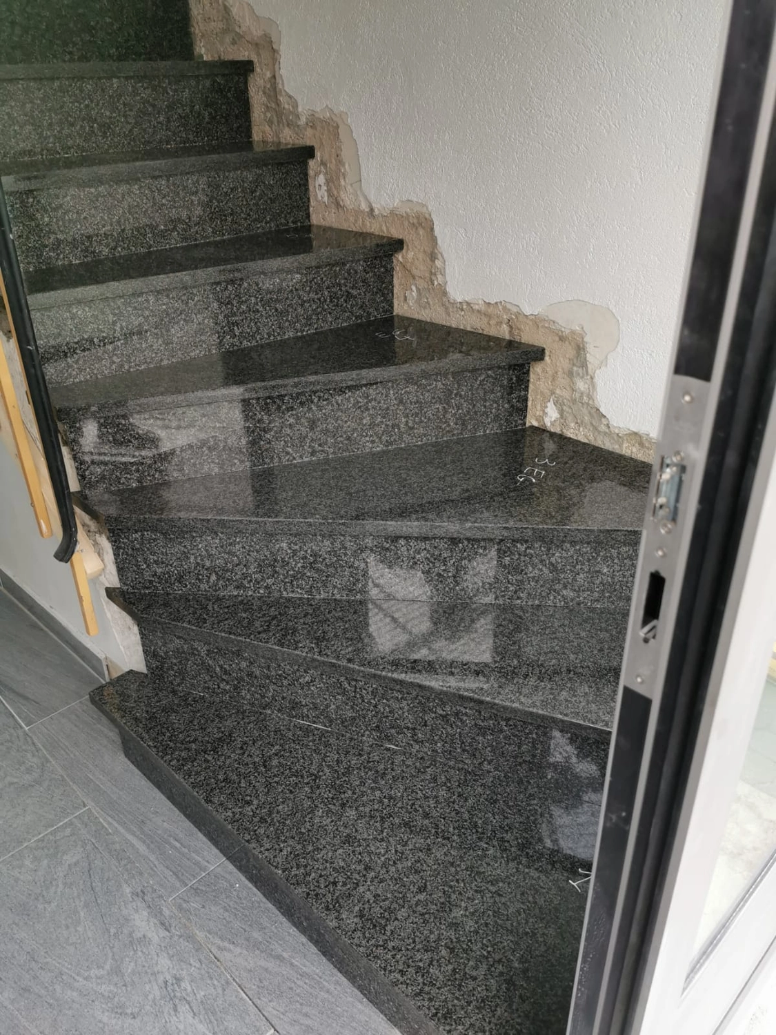 Percoco-Granit - Feinsteinzeug Fliesen - Treppen