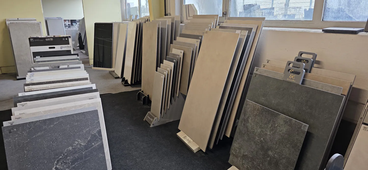 Percoco-Granit - Feinsteinzeug Fliesen - Ausstellung Fliesen