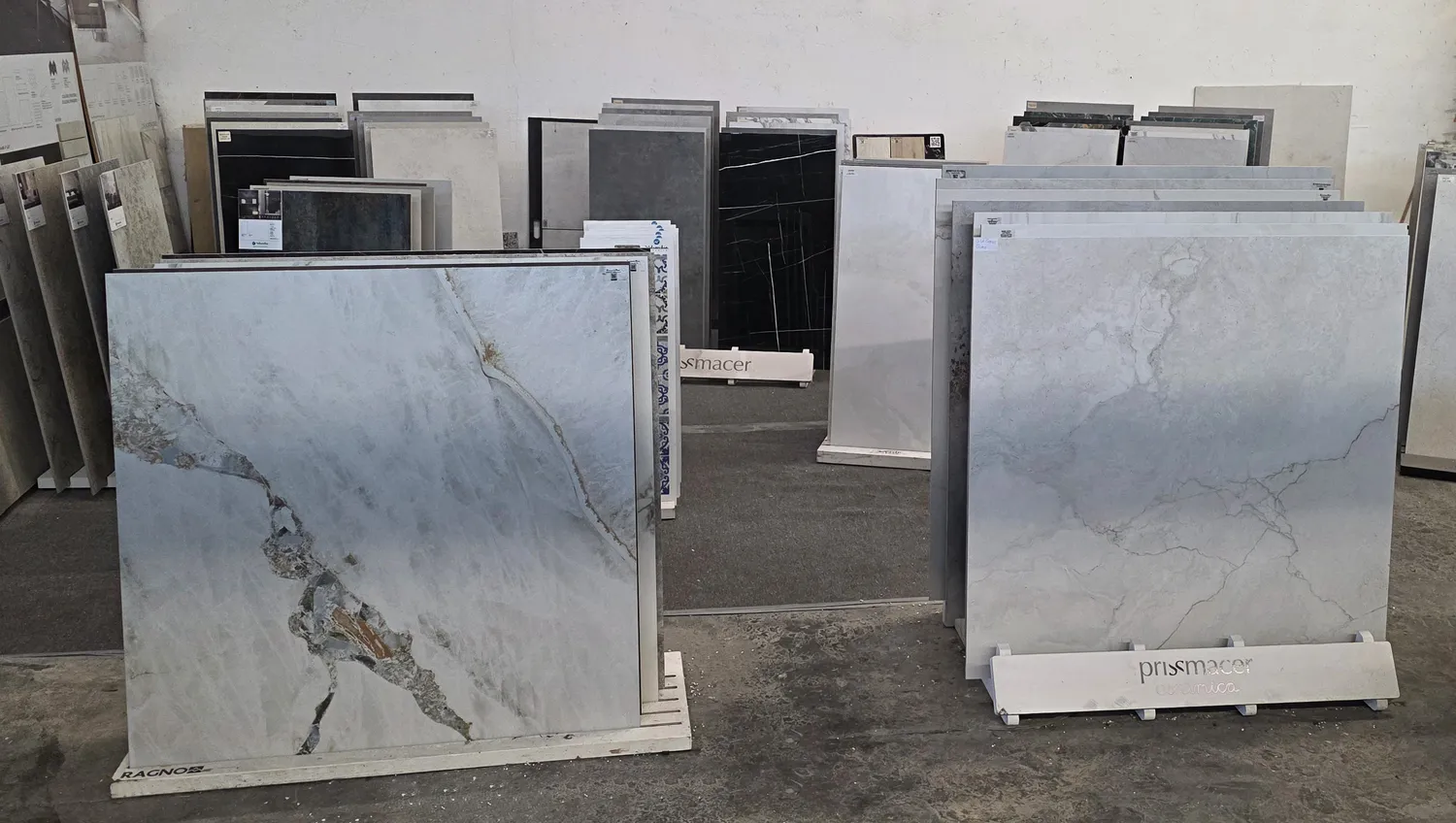 Percoco-Granit - Feinsteinzeug Fliesen - Ausstellung Fliesen