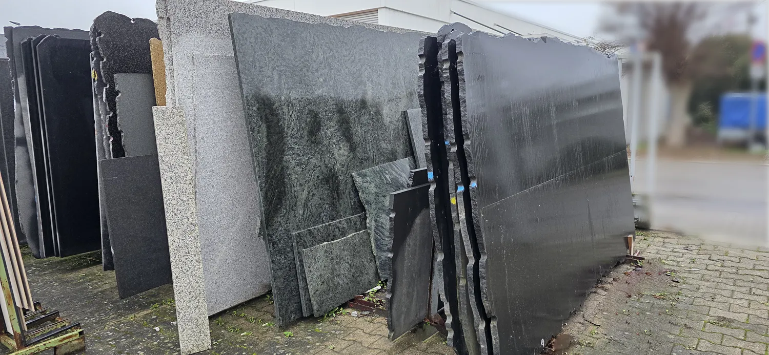 Percoco-Granit - Feinsteinzeug Fliesen - Ausstellung Granit